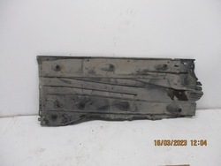 Плита захист шасі vw 5q0825201 фото №1