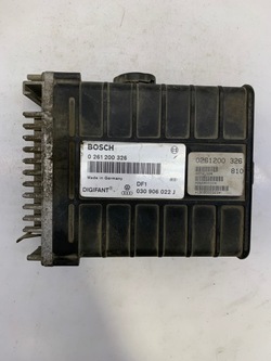 Блок керування двигуна vag 030906022j 0261200326 фото №1