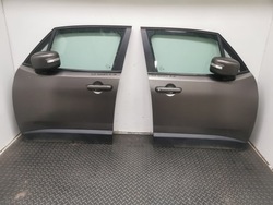 Двері праві перед jeep renegade 14 - 400 фото №1