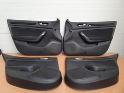 Боковина оббивка двері зад renault megane iv 4 фото №1