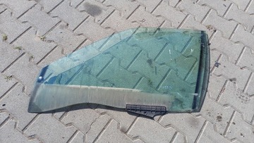 Стекло левая перед audi 80 93r sedan фото №1