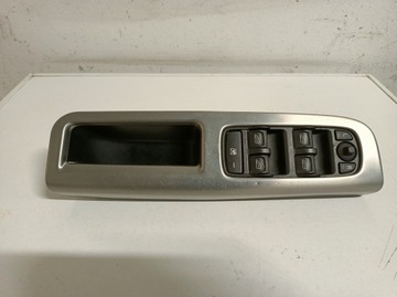 Панель стекло volvo v50 30773210 фото №1