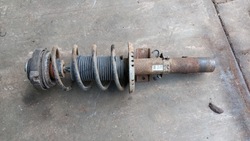 Амортизатор левый перед seat corsoba 1.5tdi 07r sed фото №1