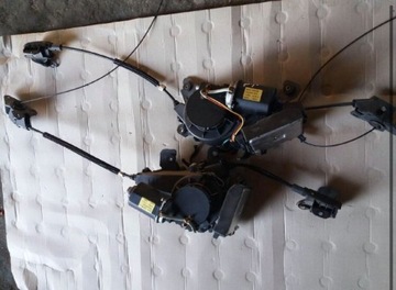 Kia carnival iii замок дверь задних фото №1