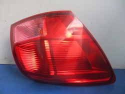 Nissan qashqai i j10 лампа зад левая крыльев w крыло фото №1