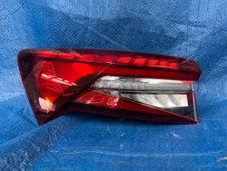 Skoda kodiaq левая задняя лампа фото №1