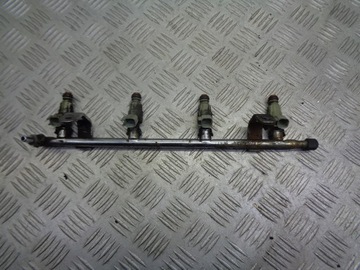 Планка вприскувальний chrysler pt cruiser 2.0 04669768 фото №1