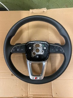 Руль audi q8 s-line sline с подогревом идеальная фото №1