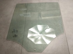 Bmw x1 f48 скло ліва зад 2017 фото №1