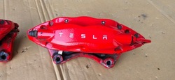 Затискачі гальмівний лівий правий tesla модель s 1042642-01-c гальмівні колодки фото №1
