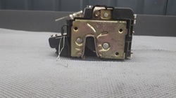 6k2837016b замок дверь правые cordoba 97r 3pin фото №1