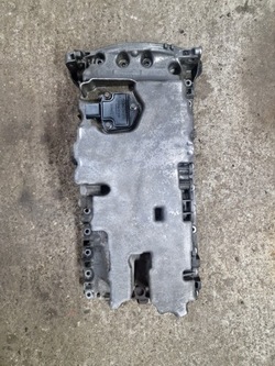 Volvo xc70 2.4 піддон масляна 31216169 08-14 фото №1