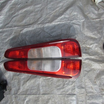 Ford c-max mk1 лампа задняя фото №1