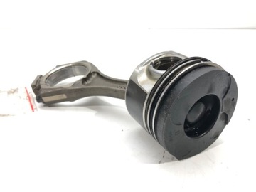 Поршень з шатуном opel signum 03-08 3.0cdti 177km y30dt фото №1