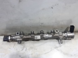 Планка впрыскивающий 05l089 vw audi skoda seat 2.0tdi фото №1