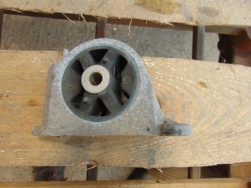 Лапи подушка двигуна mini cooper one 1.6 бензин фото №1