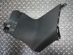 Обшивка стійка праві audi q5 8r0867246m фото №1