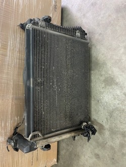 Радиатор воды климат интеркулер vw passat b6 2.0 фото №1