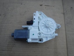 Двигунчик скла праві зад dodge journey 0130822528 фото №1