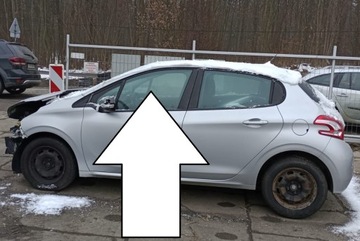 Стекло дверная левая перед peugeot 208 i phi 5d 12- фото №1