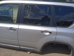 Nissan x-trail t31 двері задні ліві зад лівий оригінал. фото №1