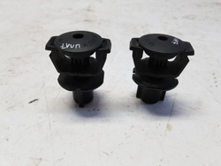 Mercedes w117 w176 крепление радиатор штифт фото №1