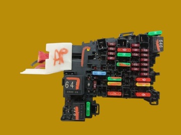 Коробка запобіжників 5q0937615c 2.0 tdi skoda karoq i 2017- фото №1