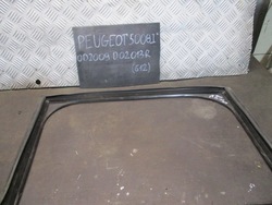 Рамка прокладка дверь правые зад peugeot 5008 i 09-13r фото №1