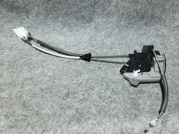 Hyundai ioniq 2018 замок двері правий зад фото №1