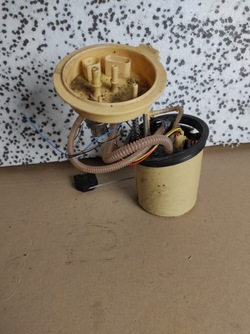 Насос топлива поплавок audi a6 c7 2.0 tdi 4g0919050c фото №1