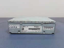 Audi q7 i 4l тюнер радио 4f0035061 фото №1