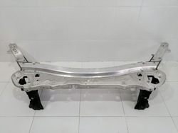 Pas переднє перед mercedes w253 w213 фото №1