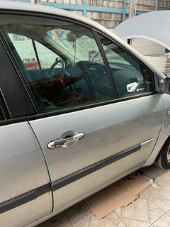 Renault grand scenic 2 двері правий перед фото №1