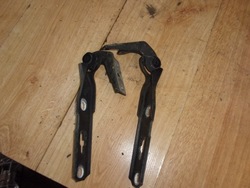 Audi a4 b7 петли капота комплект фото №1