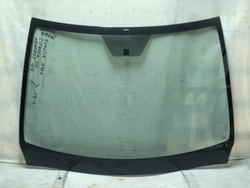 Стекло передняя toyota aygo /citroen c1 peugeot 108 фото №1