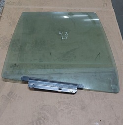 Jeep grand cherokee wj 99-04 стекло левая задняя фото №1