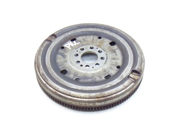 Колесо двомасовий vw golf v gti 2.0 tfsi 06f105266s фото №1