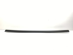 Tesla модель y наружная планка задних дверь правая 1621169-00-c фото №1