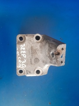 Лапи кронштейн 68275989aa jeep chrysler maseratti 3.0 crd vm63d фото №1