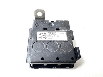 Распределитель тока коробка предохранителей audi 8w0941824ak фото №1