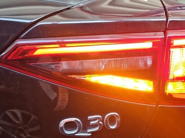 Лампа зад задняя правая крышки infiniti qx30 q30 led valeo оригинальный номер фото №1