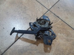 Passat b5 1.6b 98' sedan замок капота перед фото №1