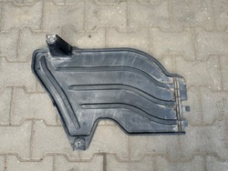 Vw golf vii захист шасі 5q0825206m фото №1