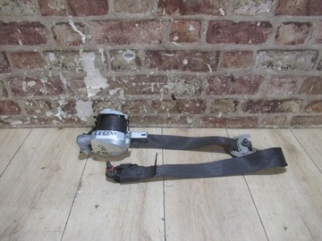 Pas натягувач перед праві kia ceed ii 12/16 фото №1