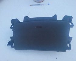 Подушка колінна hyundai i 30 i30 14-16r фото №1