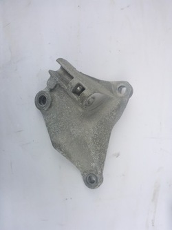 Лапи підтримка піввісь qashqai j11 17- рестайлінг 1.3 dig-t фото №1