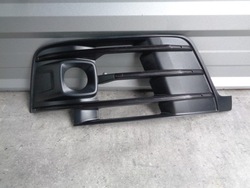 Audi q7 4mo s-line решітка бампера права фото №1