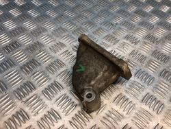 Mercedes w210 2,4 v6 m112 кронштейн лапи двигуна a1122231404 фото №1