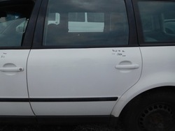 Дверь левый зад passat b5 98r lb9a универсал фото №1