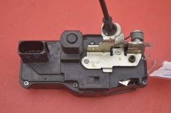 Замок двері праві перед переднє eu 6008912-00-c tesla модель s 12-20 фото №1